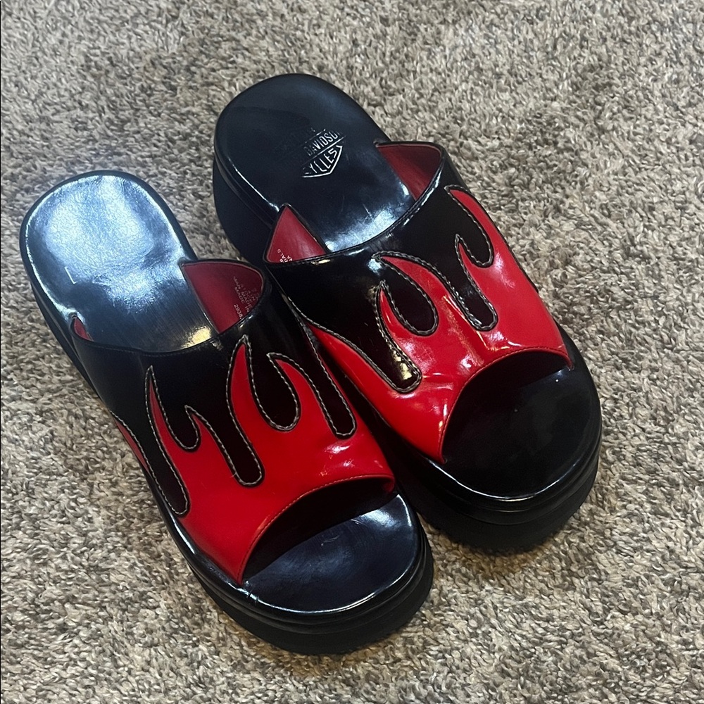 Harley-Davidson Vintage 90s Red and Black Flame Platform Slide Mules Sandals